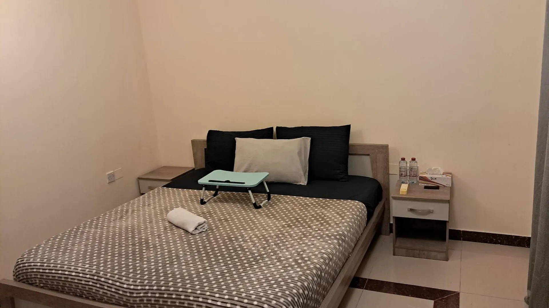 Top House Zayed Airport أبو ظبي منزل للإقامة