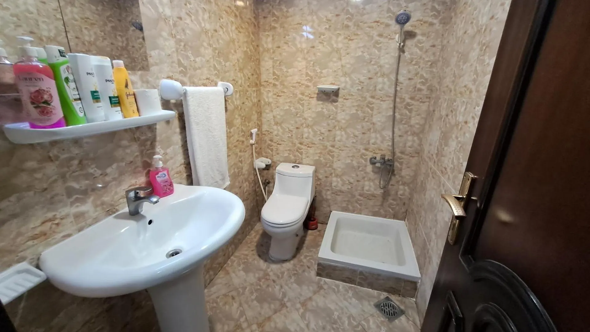 منزل للإقامة Top House Zayed Airport أبو ظبي الإمارات العربية المتحدة