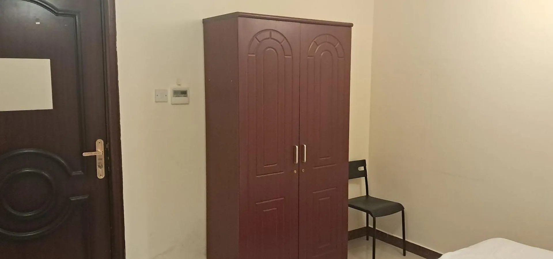 Top House Zayed Airport أبو ظبي