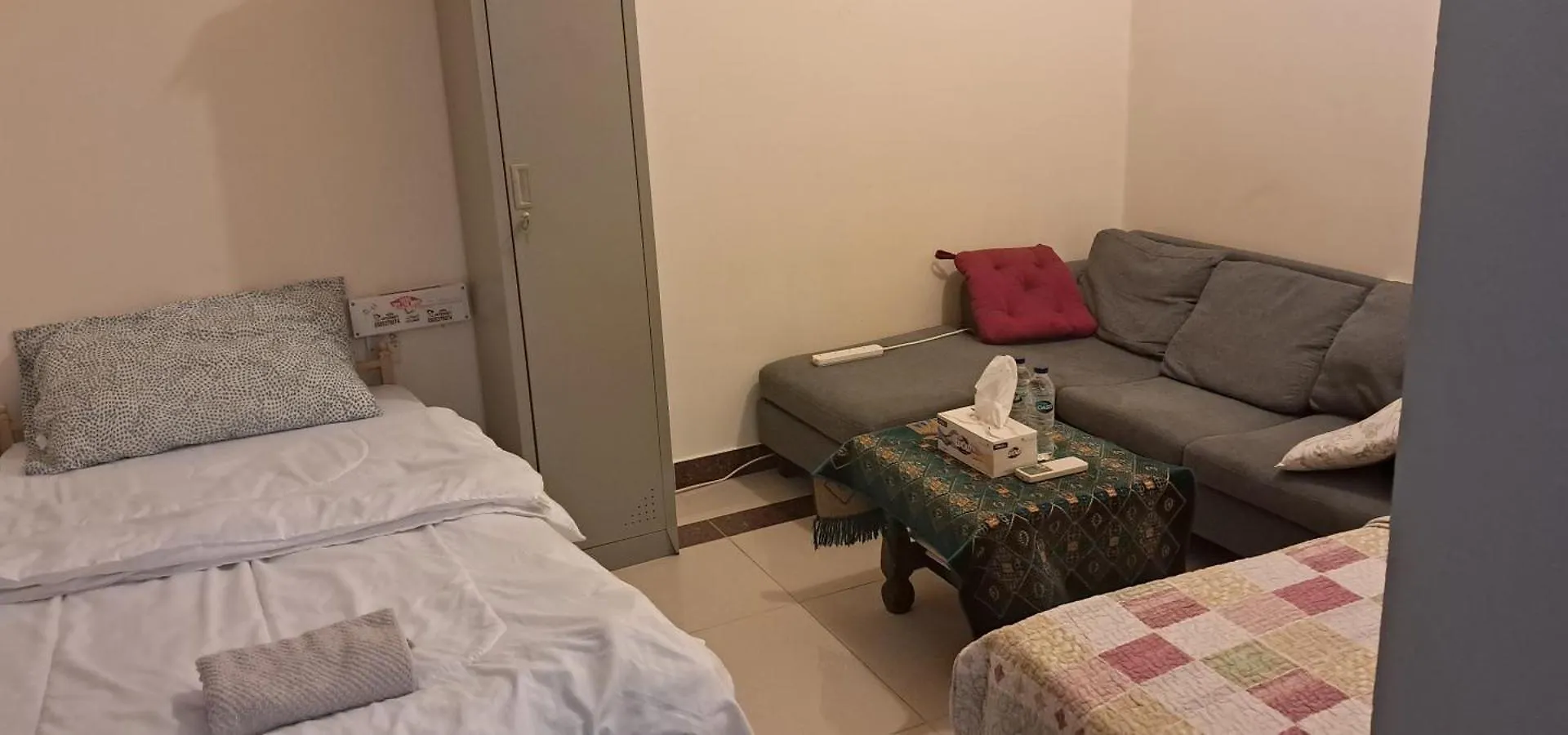 Top House Zayed Airport أبو ظبي 0*,